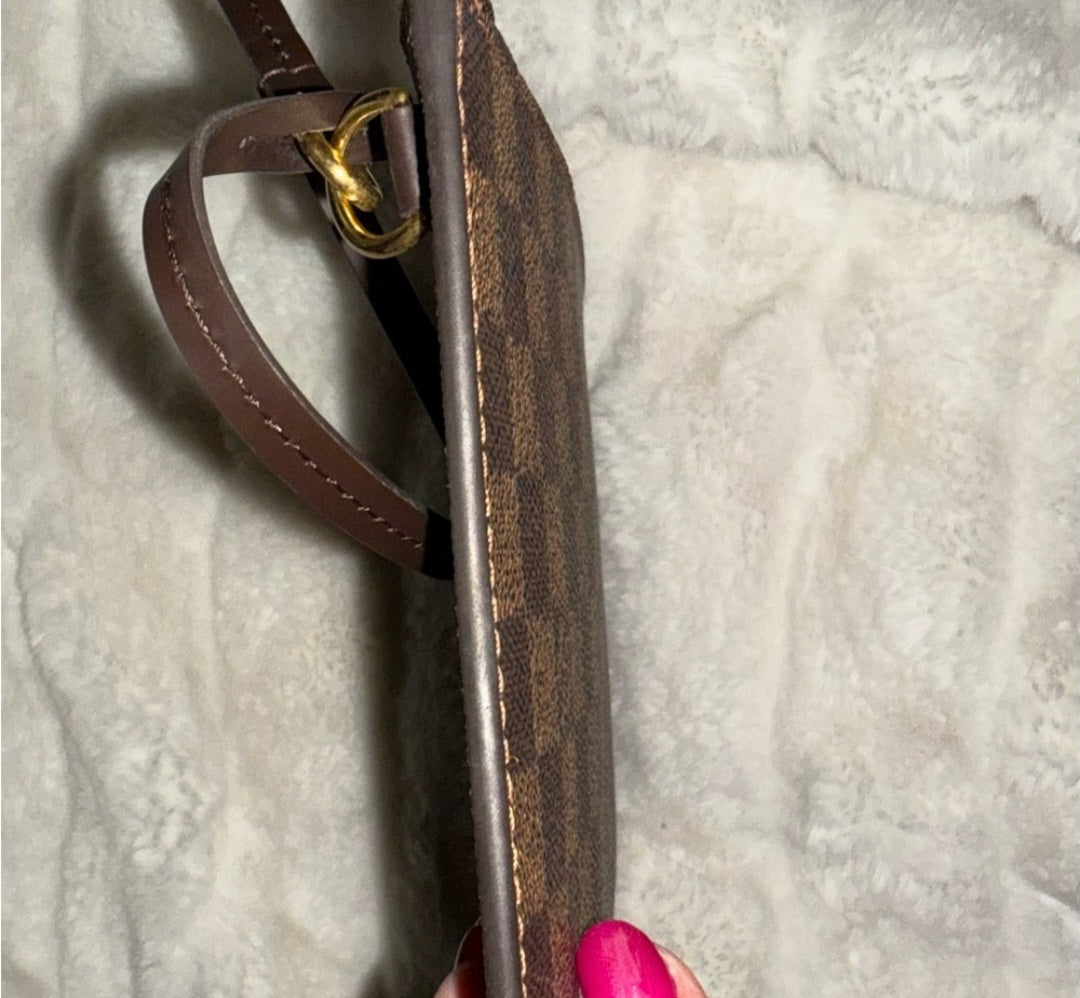 Louis Vuitton Damier Ebene Pouchette comes with Dust bag