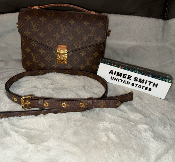 Louis Vuitton Metis monogram comes With dust bag