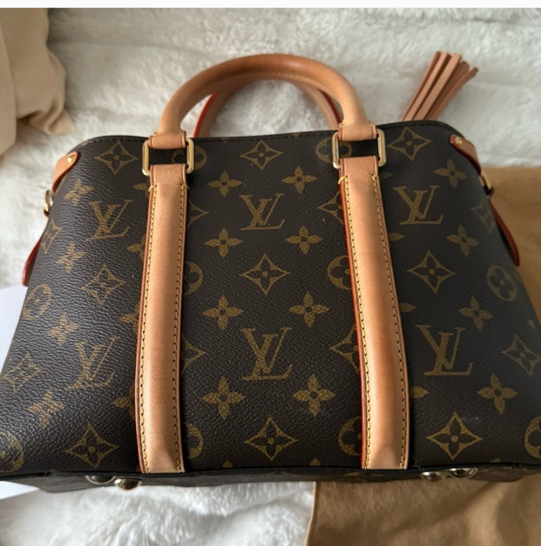Louis Vuitton Sofflot Handbags/Satchel