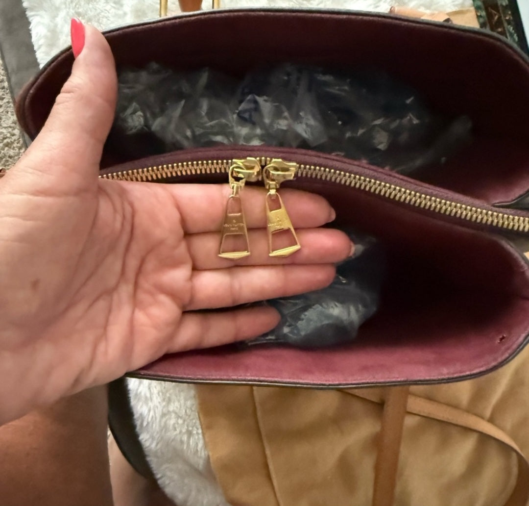 Louis Vuitton Sofflot Handbags/Satchel