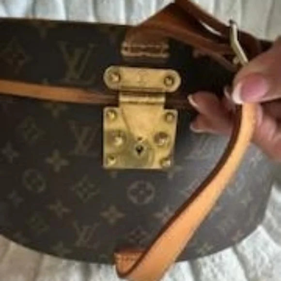 Authentic Louis Vuitton Boite a chapeaux 40 Hat Box Made Is France AS0025