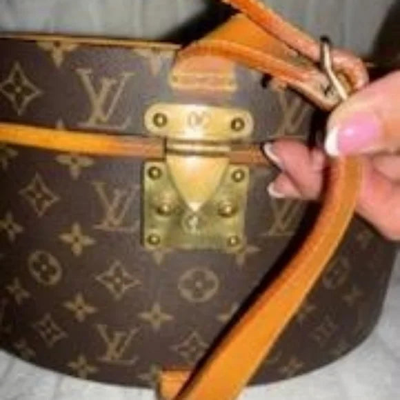 Authentic Louis Vuitton Boite a chapeaux 40 Hat Box Made Is France AS0025