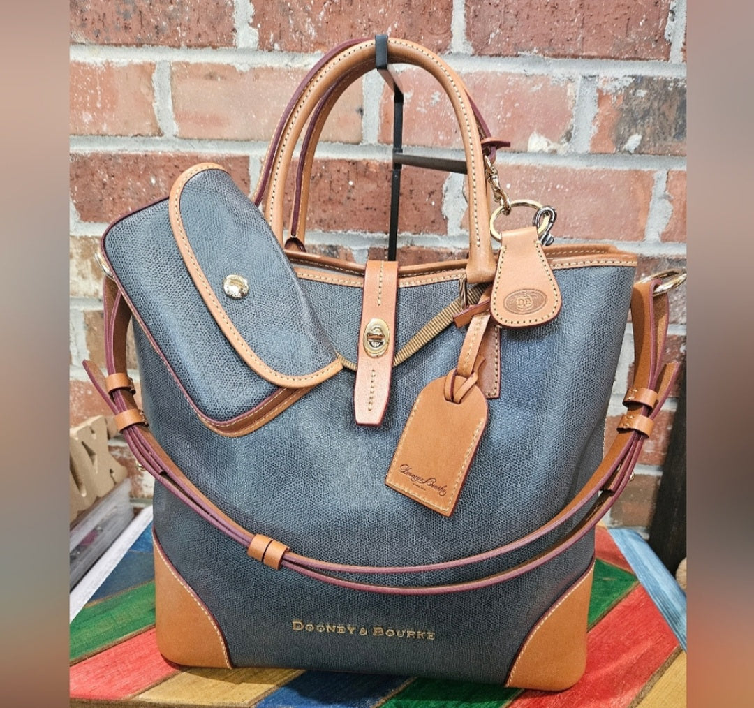 Dooney & Bourke Shopper Bag