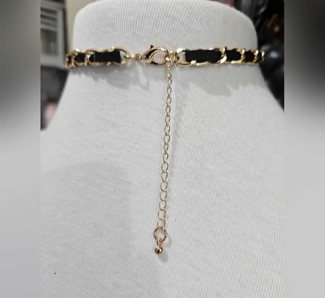 Choker necklace with bowtie chanel charms